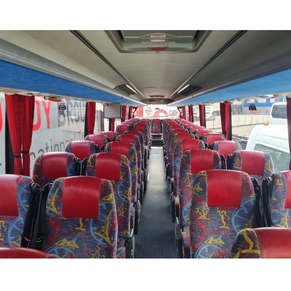 Touringcar tot 51 zitplaatsen